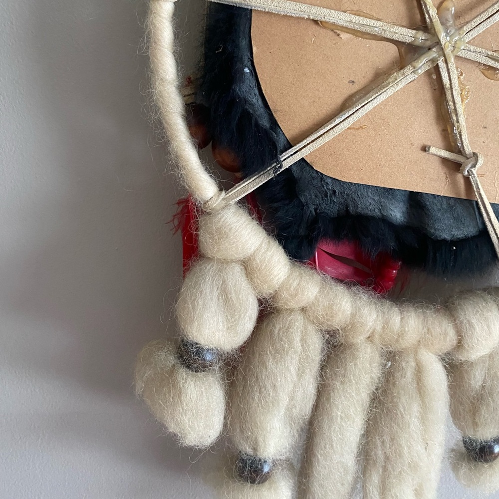 RARE INDIAN VINTAGE LARGE HANDMADE DREAM CATCHER  Fur Feather‎ Native Boho 12x18 - Picture 13 of 13